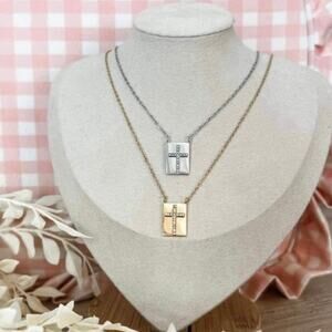 New Plunder "Everlasting" Silver Cross Necklace (18.5"20.5") (24/7 Wearability)